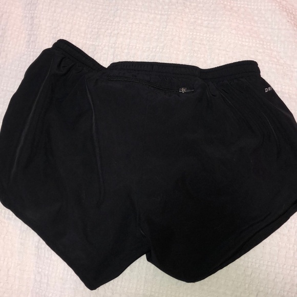 Nike dri fit shorts - Picture 3 of 3